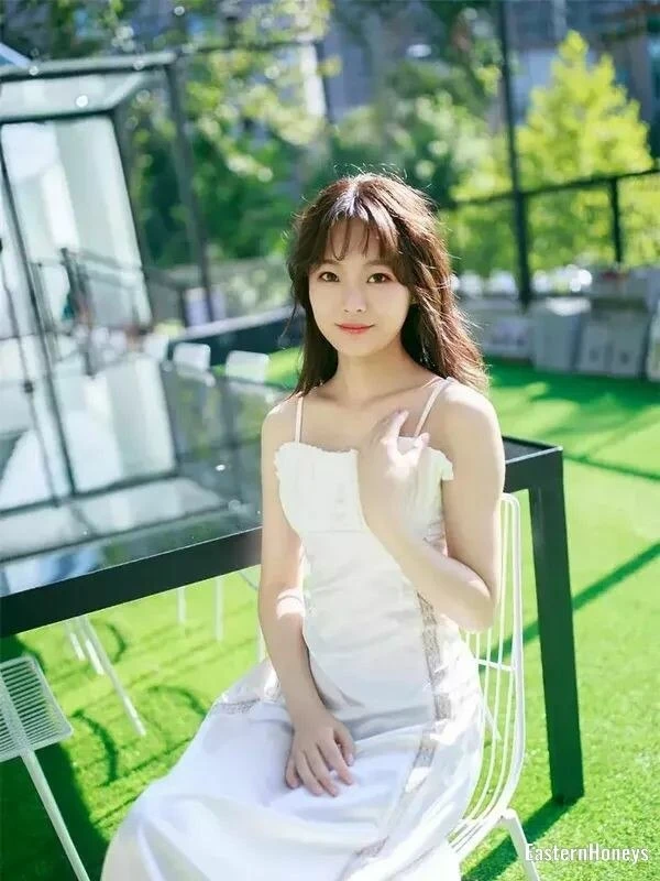 Xiaoqiong Profile image 3