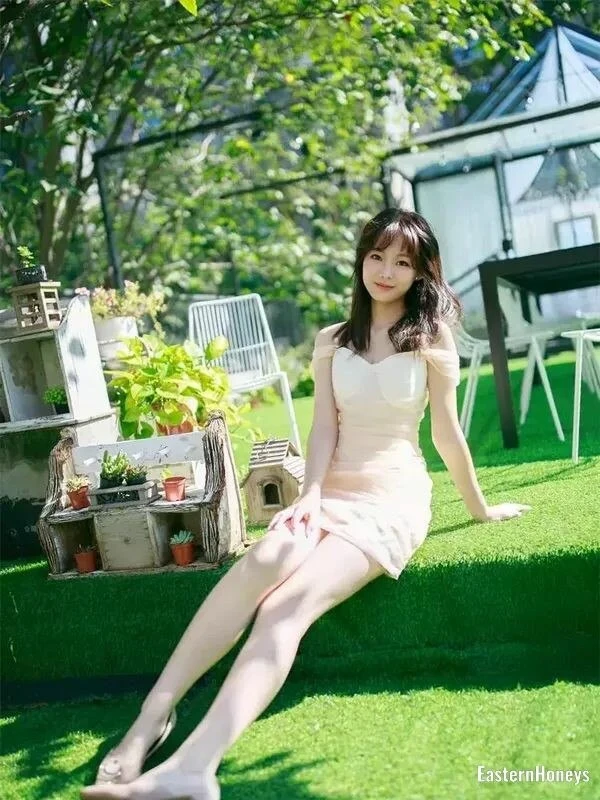 Xiaoqiong Profile image 1