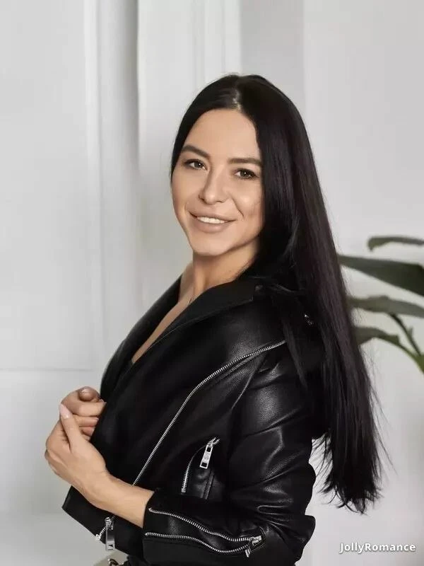 Olga Profile image 4