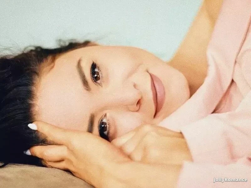 Olga Profile image 1