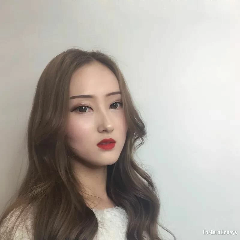 Ying Huang Profile image 2