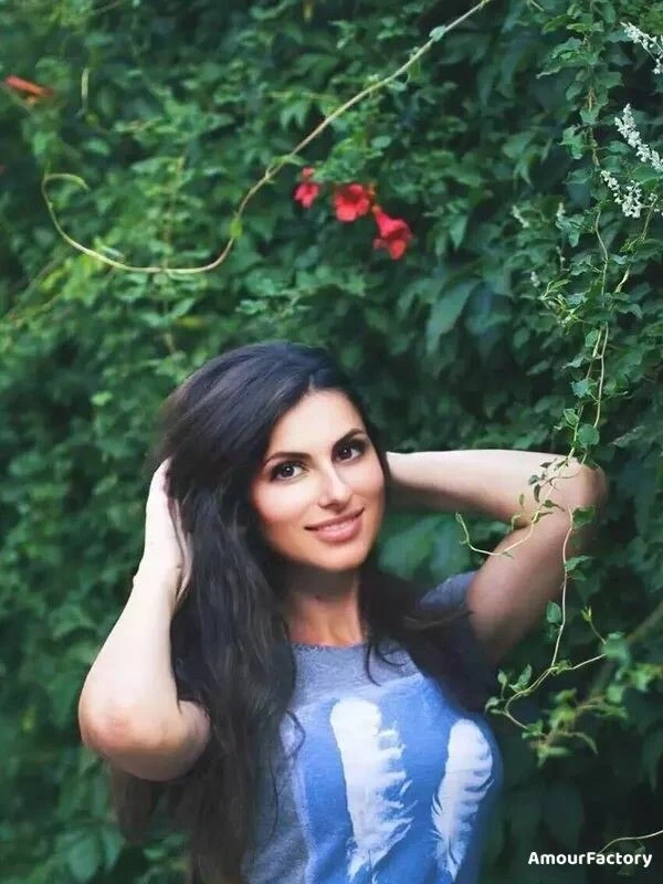 Anna Profile image 4