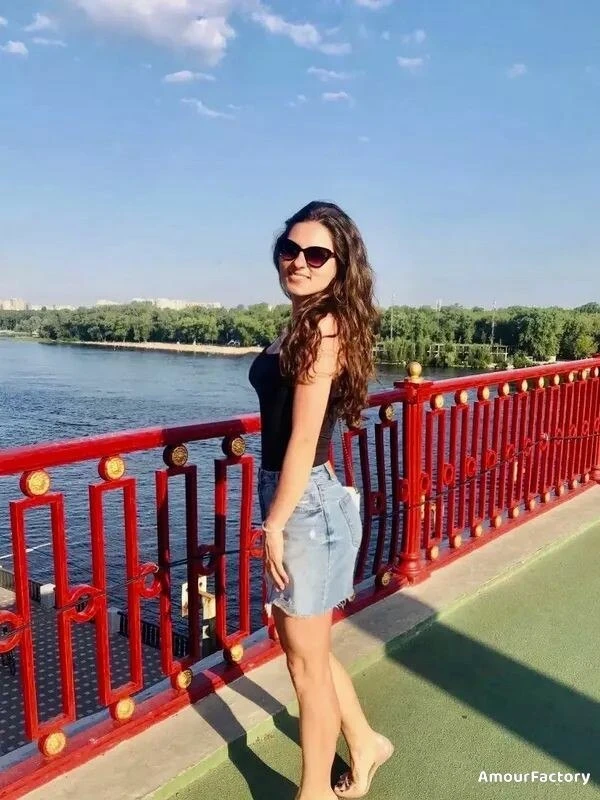 Anna Profile image 2