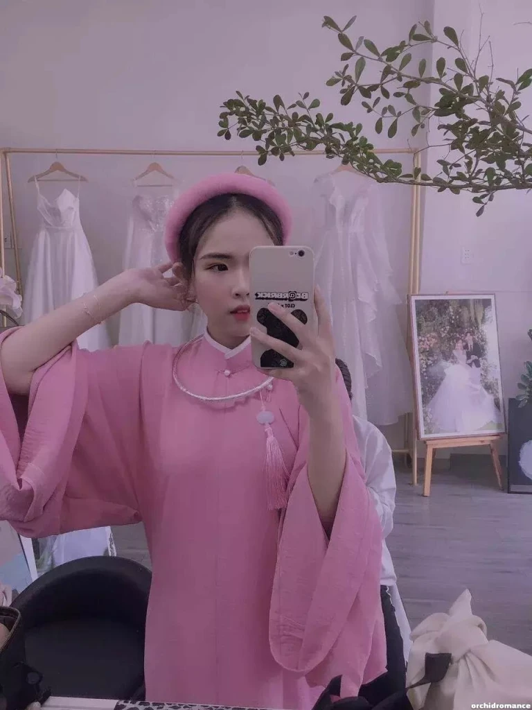 Tiffanny Profile image 3