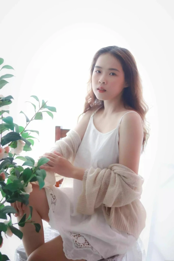 Tiffanny Profile image 1