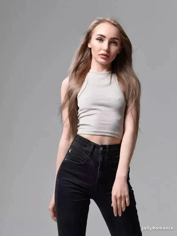 Alina Profile image 3