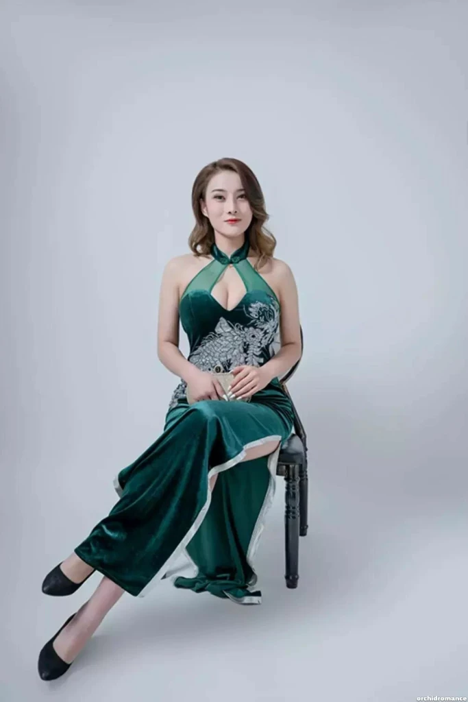 Amber Profile image 4