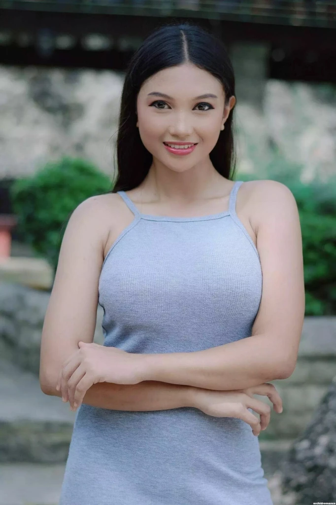 Aliza Profile image 2