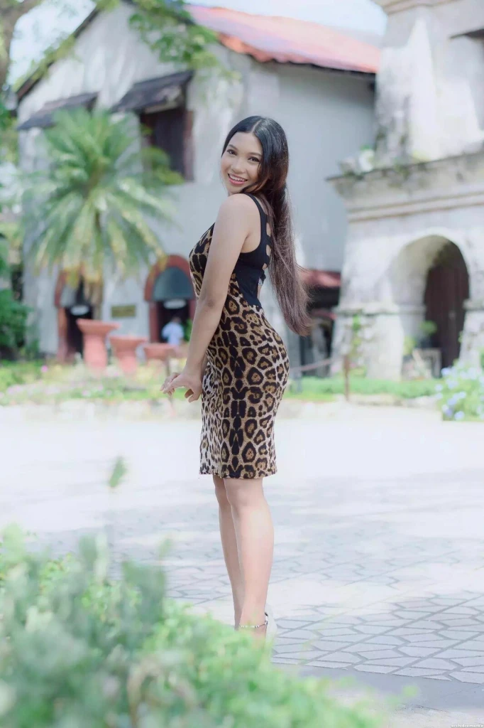 Aliza Profile image 1