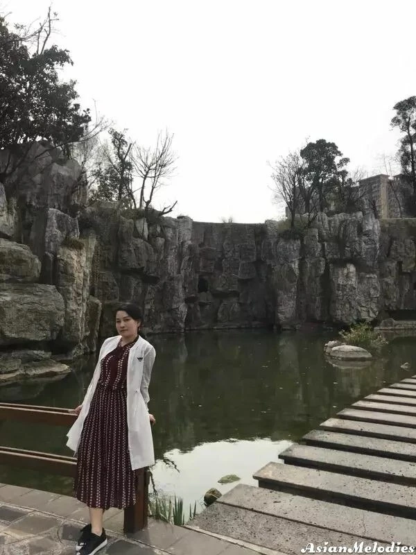 Alice Profile image 1