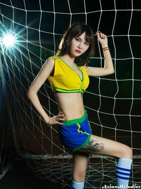 Zang Yuling Profile image 1