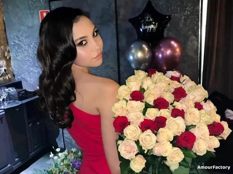 Karina Profile image 4