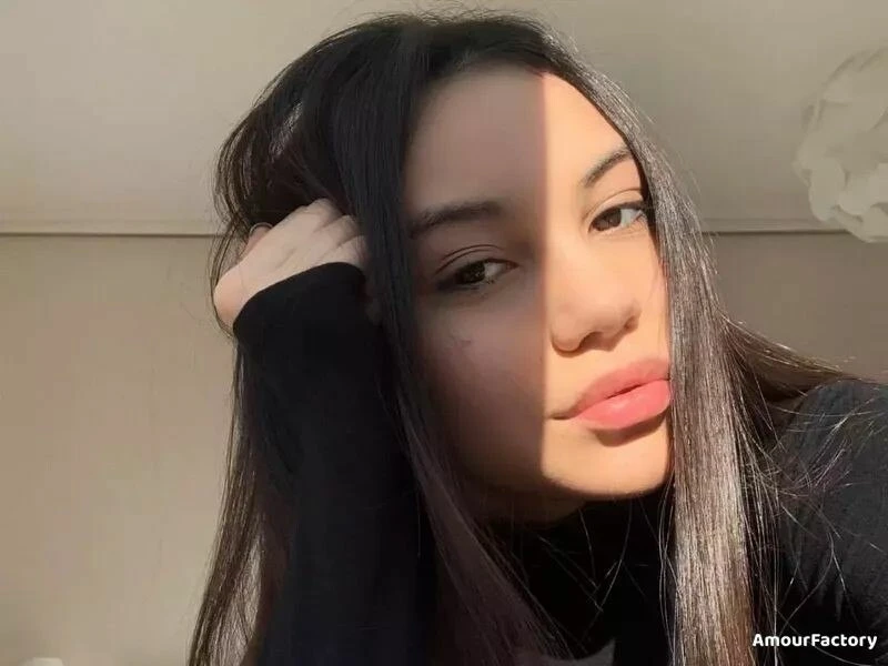 Karina Profile image 2