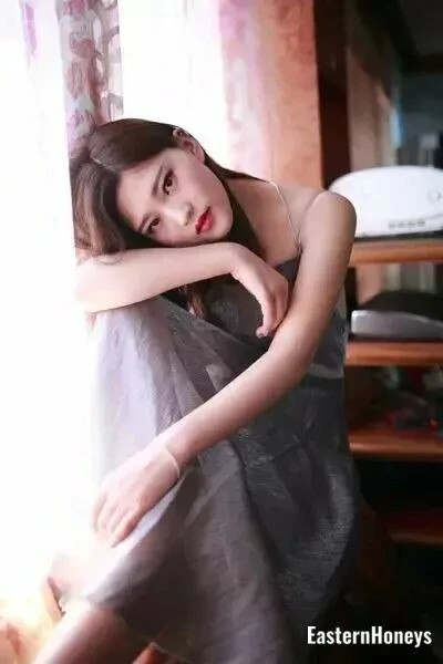 Wenyi Profile image 2