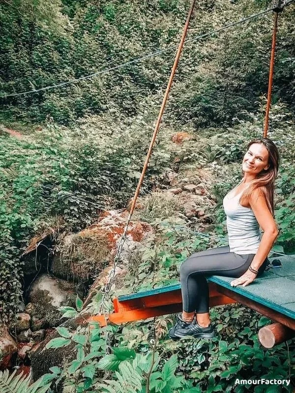 Olena Profile image 2