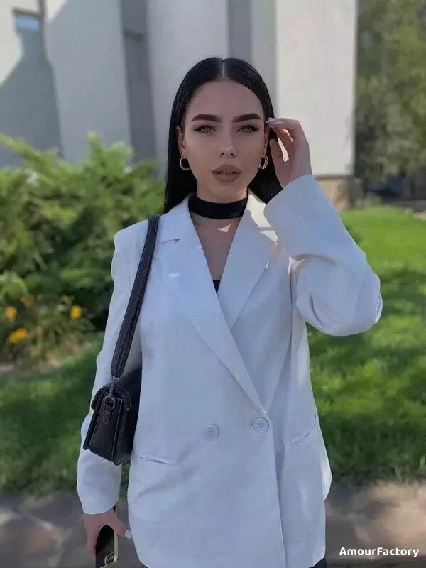 Liliya Profile image 2