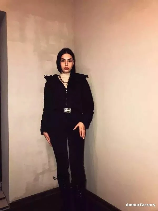 Liliya Profile image 4