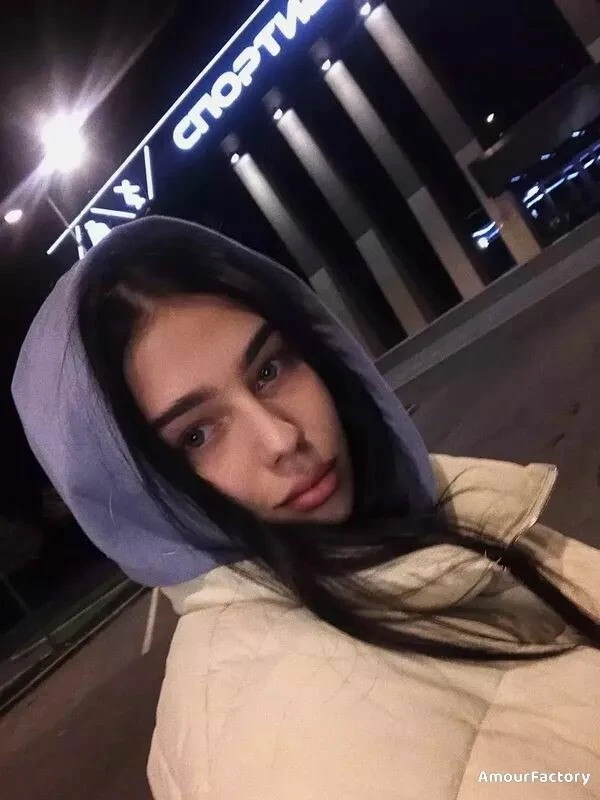 Liliya Profile image 1