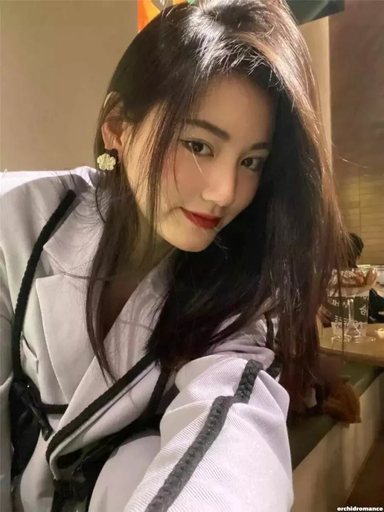 Ziran Profile image 2