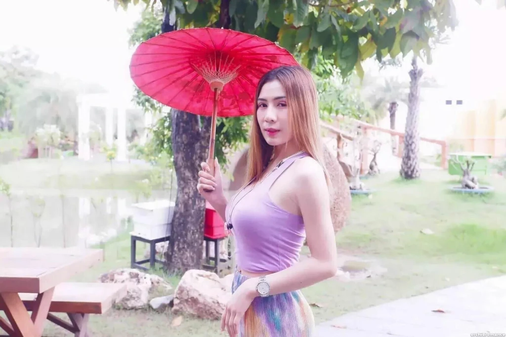 Aileen Profile image 2