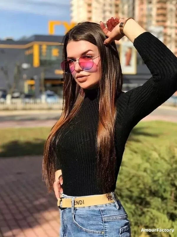 Anna Profile image 2