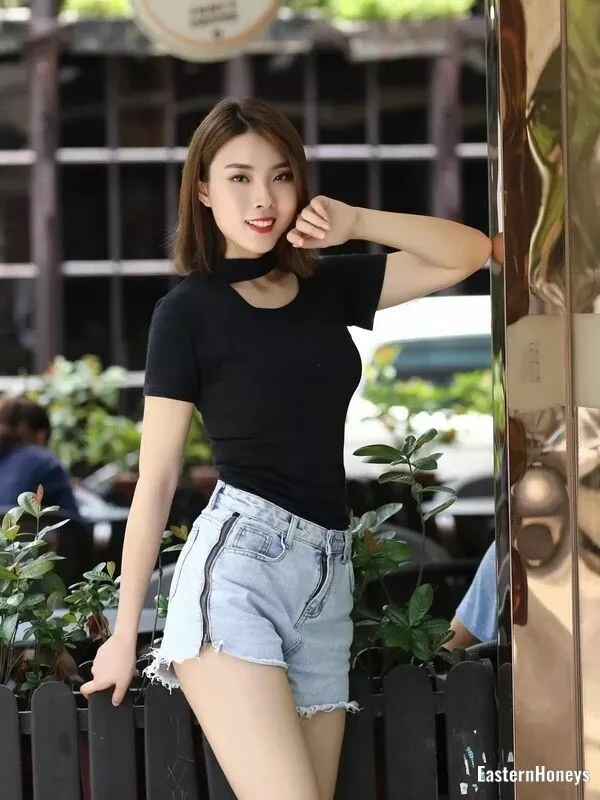 Cuiying Profile image 4