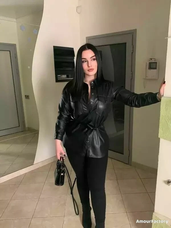 Alena Profile image 2