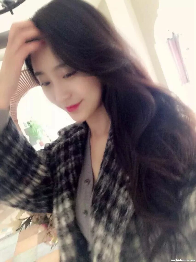 Emma Profile image 2