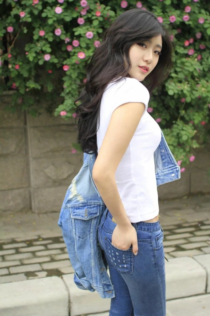 Emma Profile image 4