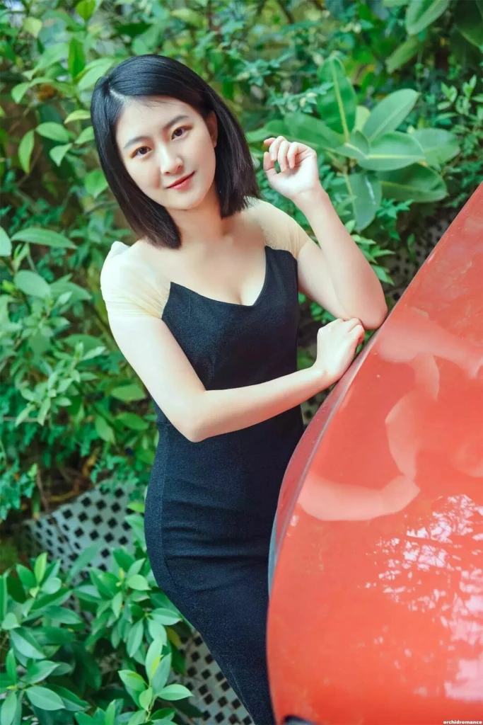 Laura Profile image 3