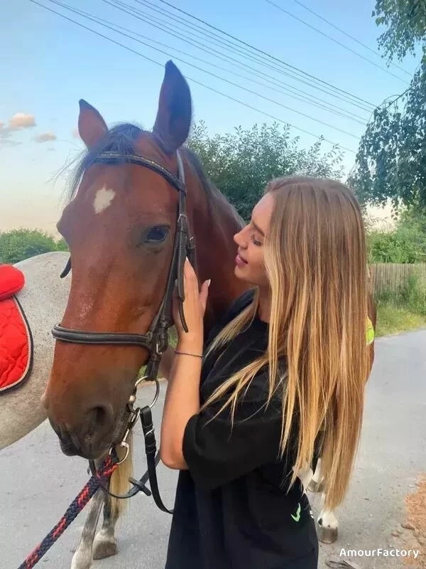 Tatiana Profile image 5