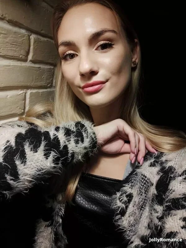 Olga Profile image 1