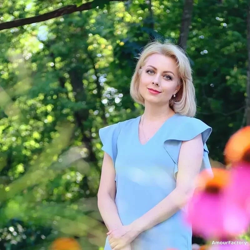 Anna Profile image 4