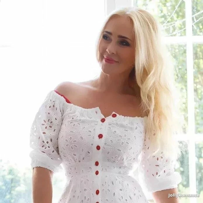 Irina Profile image 4