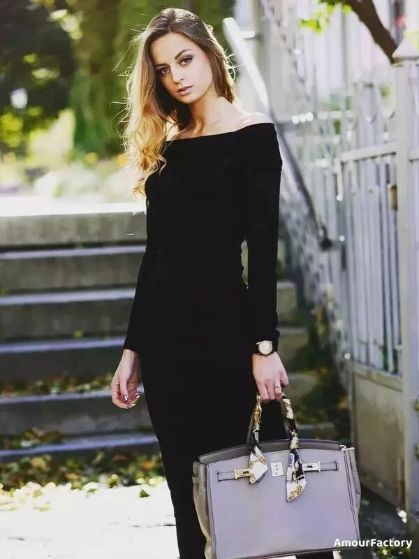 Elina Profile image 4