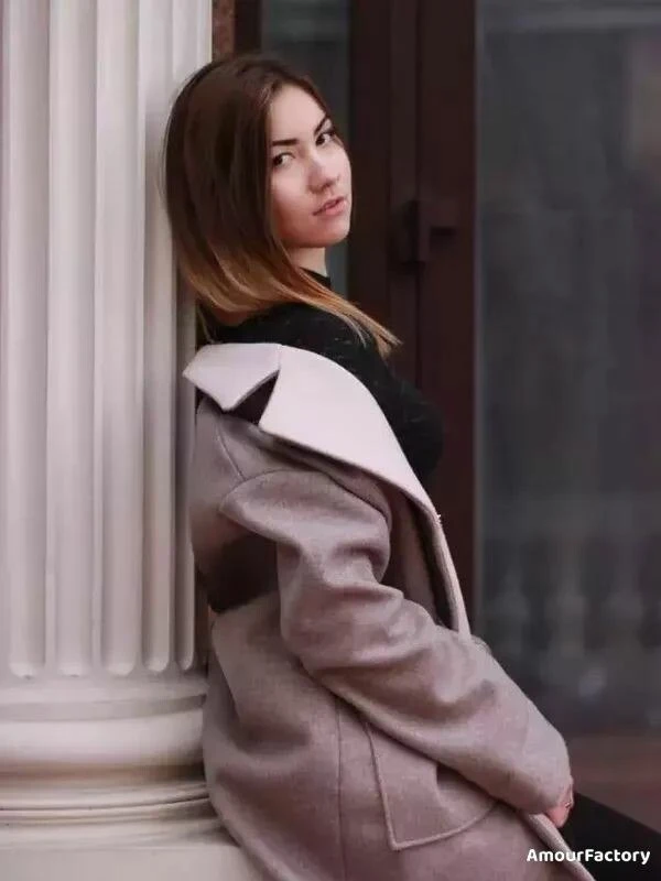 Roza Profile image 1