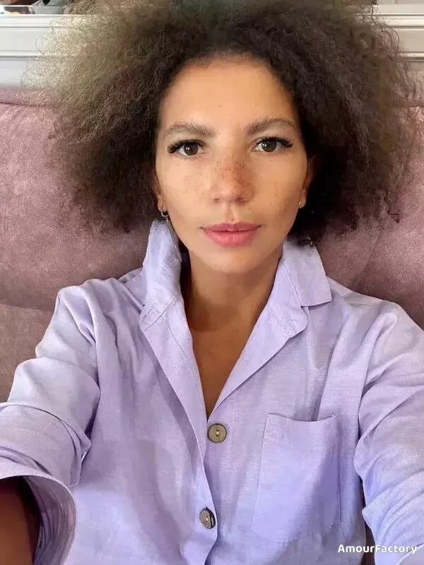 Ekaterina Profile image 1