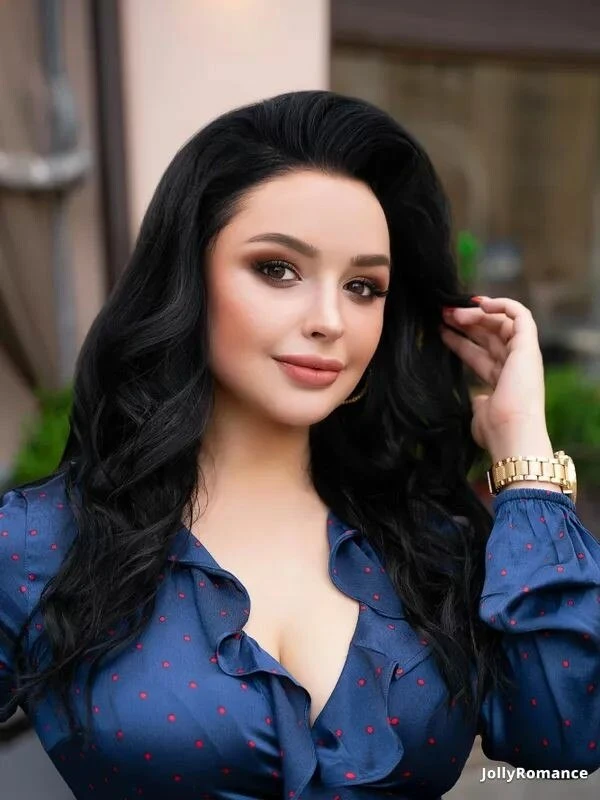 Ksenia Profile image 1