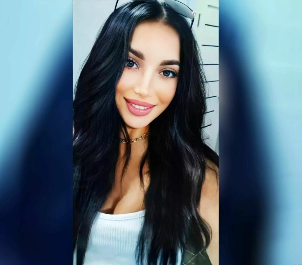 Yuliya Profile image 4