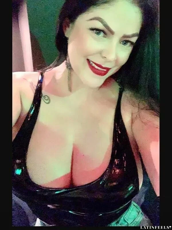 Carolina Profile image 3