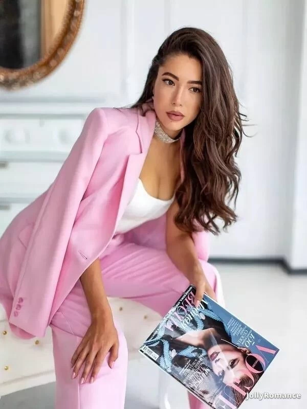 Anna Profile image 3