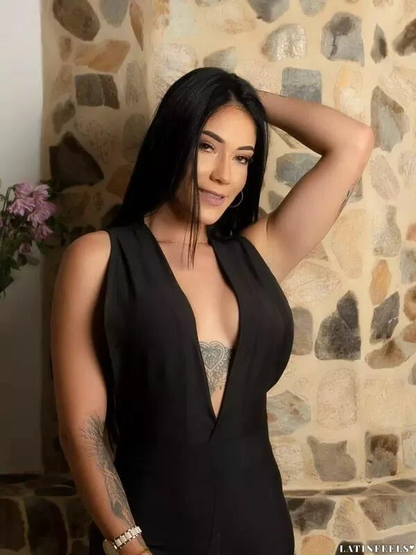 Estefania Profile image 2