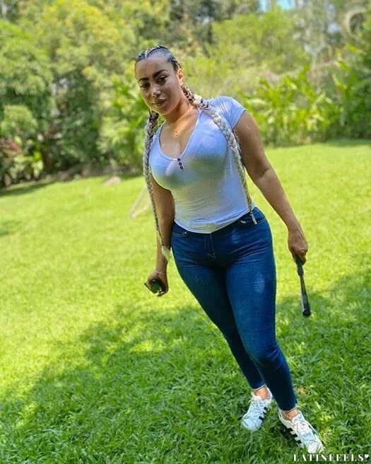 Carolina Profile image 2