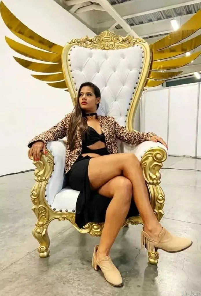 Isabel Profile image 2