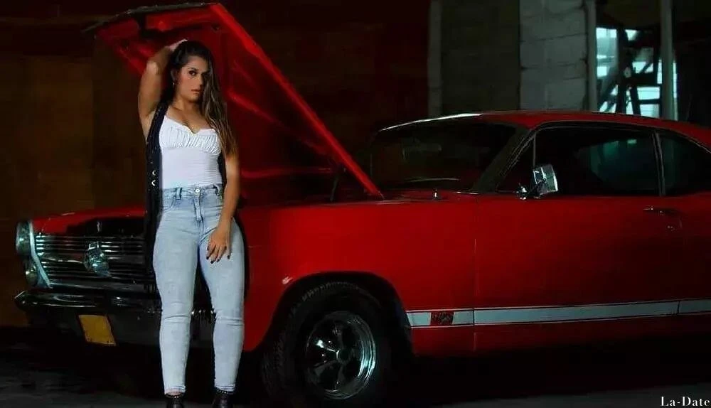 Isabel Profile image 4