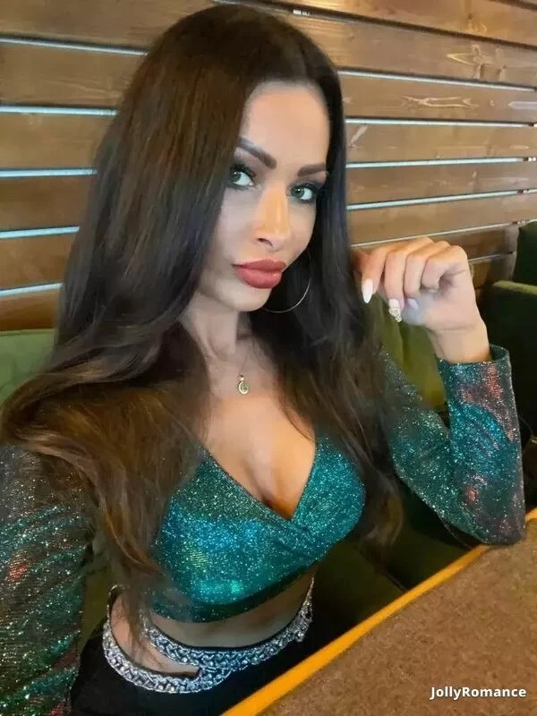 Alexandra Profile image 1