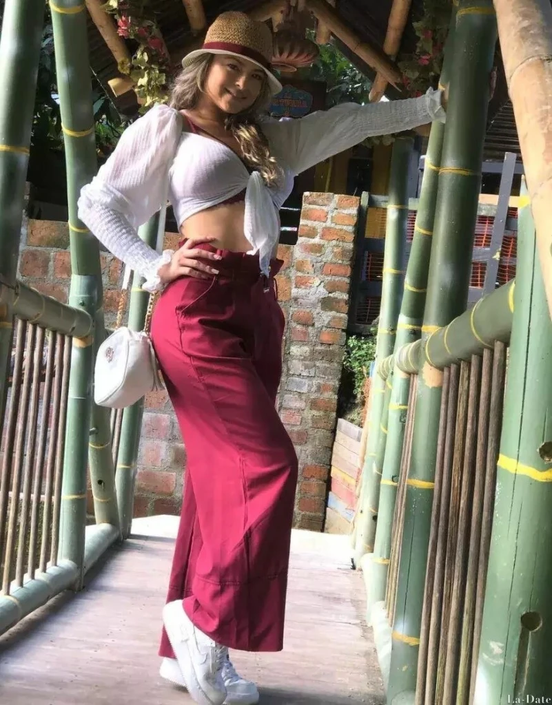 Carolina Profile image 2