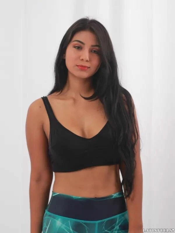 Alejandra Profile image 4