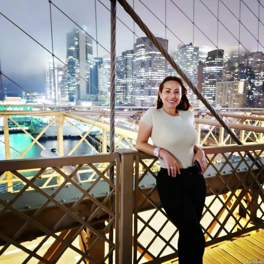 Carolina Profile image 3