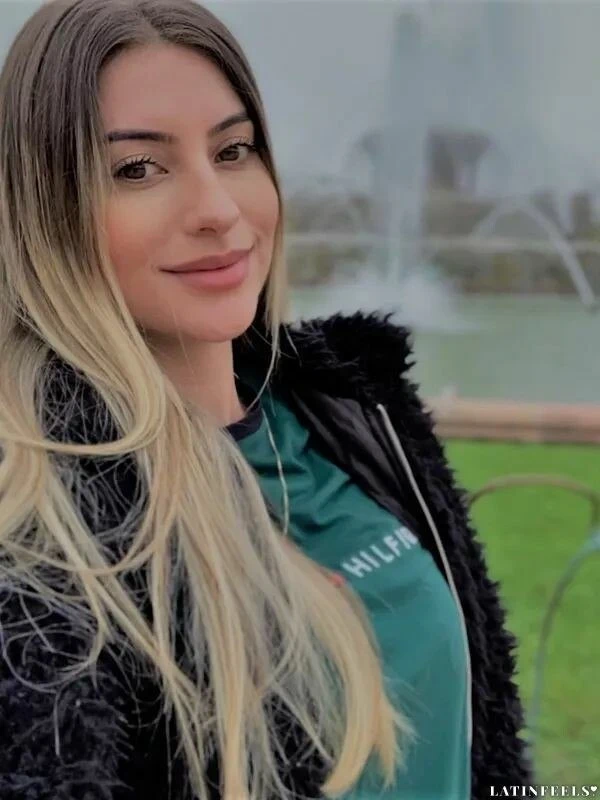 Andrea Profile image 3